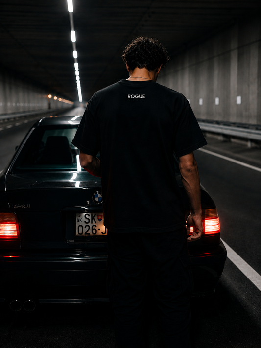 Micro R tee - black